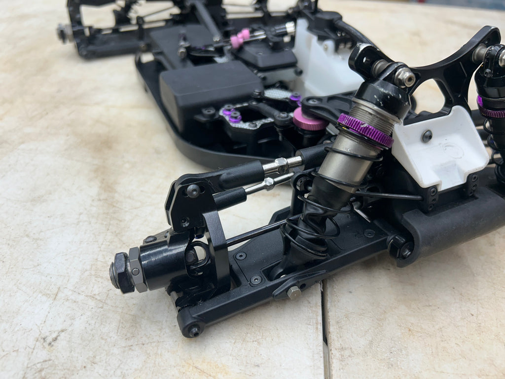 HB Racing D819RS roller image 1